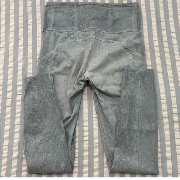 Lululemon Fast and Free Tight 25" *Nulux - Picture 4 of 8